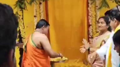 గుడిపల్లిలో రోడ్డు నిర్మాణానికి మంత్రి సవిత భూమి పూజ