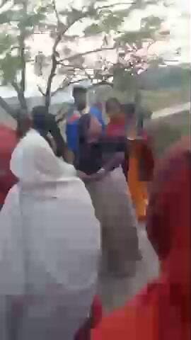 थाना बरबीघा जिला शेखपुरा ग्राम कोल्हाडा बीघा
पुलिस जाने के बाद भी या लोग बोलता है। कि तुम लोगो को मारेंगे