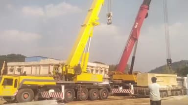 తాడ్వాయి: మేడారం కు చేరుకున్న భారీ క్రేన్లు..!