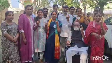 धामणगाव रेल्वे: शहरात शांततेत पार पडली निवडणूक ;लग्नाआधी नवरदेवाने बजावला मतदानाचा हक्क