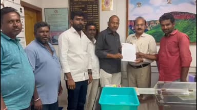 భూపాలపల్లి: సింగరేణి జనరల్ మేనేజర్ రాజేశ్వర్ రెడ్డికి వినతిపత్రం సమర్పించిన భూ నిర్వాసితులు