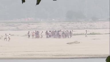 মাথাভাঙা ১: মাথাভাঙ্গা তেকুনিয়া সংলগ্ন নদীর চর এলাকায় জমি নিয়ে দুই পক্ষের সংঘর্ষে আহত বেশ কয়েকজন