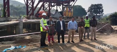 मखदुमपुर: डीएम ने बराबर पहाड़ी इलाके का किया निरीक्षण