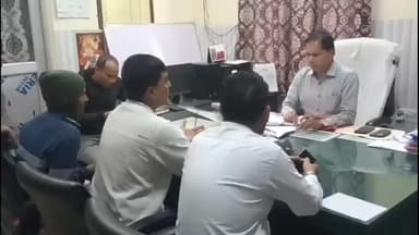 हिण्डोली: प्रसूता की मां ने सीएमएचओ के सामने चिकित्सालयों में भ्रष्टाचार की पोल खोली