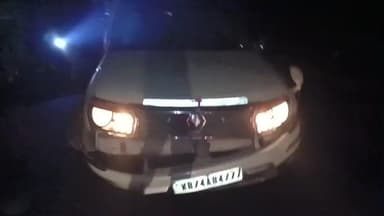 মাথাভাঙা ১: মাথাভাঙ্গা কোচবিহার রাজ্য সড়কের হিন্দুস্তান মোড় সংলগ্ন এলাকায় দুটি গাড়ির সংঘর্ষে একজন আহত