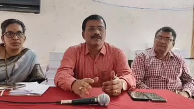 రేగోడు: నామినేషన్ల సందర్భంగా అధికారులతో సమావేశం నిర్వహించిన జిల్లా పరిషత్ సీఈవో