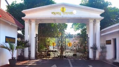 केंद्र शासनाच्या मार्गदर्शक सूचनेनुसार महाराष्ट्र राजभवनचे नाव आता अधिकृतपणे ‘महाराष्ट्र लोकभवन’