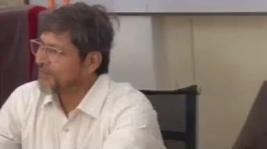 चकिया: चकिया पूर्वी बाजार में विश्व कंप्यूटर साक्षरता दिवस पर बच्चों को बताया गया कंप्यूटर का महत्व