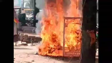 बड़ा मलेहरा: बड़ा मलहरा में इलेक्ट्रॉनिक स्कूटी में अचानक आग लगने से पास की दुकान भी जली, अफरा-तफरी मची