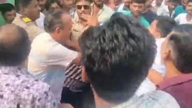 तेल्हारा: हिवरखेड येथे सात वर्षीय चिमुकलीच्या अपहरणाचा प्रयत्न फसला. एकाच घेतले पोलिसांनी ताब्यात.