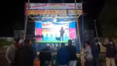 বাসন্তী: বাসন্তীর সোনাখালি গ্রামীণ মেলা আয়োজিত হল,রাতে মেলায় ভিড় মানুষের। নাগরদোলা এবং খাবার স্টল।