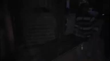 गाज़ीपुर: मुगलानी चक के बगीचे में युवक का खून से लथपथ शव मिला, चचेरे भाई पर हत्या का आरोप, पुलिस हर एंगल से जांच में जुटी