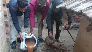 নিতুড়িয়া: অবৈধ মদ তৈরি ও বিক্রির বিরুদ্ধে
নিতুড়িয়ার একাধিক গ্রামে আবগারি দফতরের অভিযান,বাজেয়াপ্ত চোলাই মদ ও তরল