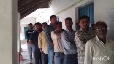 साकोली: साकोली सेंदूरवाफा नगरपरिषदेचे 71.24% मतदान, एनपीके प्राथमिक शाळेत उशिरापर्यंत चालले मतदान