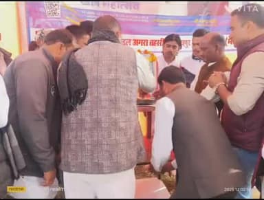 विजयपुर: आगरा में सांसद खेल महोत्सव के अंतर्गत मंडल स्तरीय प्रतियोगिताओं का आयोजन