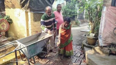 জয়নগর ১: ঢালাই রাস্তার কাজ শুরু হল দক্ষিণ বারাসাতে