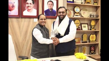 ନୂଆପଡା: ଭୁବନେଶ୍ୱରରେ ଖାଦ୍ୟ ଯୋଗାଣ ଓ ଖାଉଟି କଲ୍ୟାଣ ବିଭାଗ ମନ୍ତ୍ରୀଙ୍କୁ ସାକ୍ଷାତ କଲେ ନୂଆପଡ଼ା ବିଧାୟକ