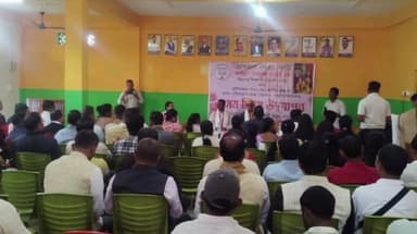 টেঙাখাত: বিজেপি অ'বিচি মৰ্চা জিলা সমিতিৰ উদ্যোগত নাওহলীয়া বাজপেয়ী ভৱনত অনুষ্ঠিত আসম দিৱসত অংশগ্ৰহণ বিধায়ক তেৰছ গোৱালা