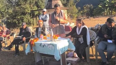 कांडा: बासतोली ढप्पटी सहित विभिन्न ग्राम पंचायतों में कपकोट विधायक सुरेश गढ़िया ने जन सम्पर्क कर जनसमस्याएं सुनीं, दिए निर्देश