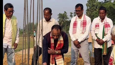 পলাশবাৰী: বৰদুৱাৰ বাগান স্থিত লাডুগুৰি জনজাতীয় হাইস্কুলত প্ৰায় ১৯ লাখ টকাৰে নিৰ্মান হ'বলগীয়া বিজ্ঞান গৱেষণা গাৰৰ আধাৰশিলা স্থাপন