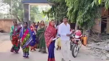 କେନ୍ଦୁଝର ସହର: ଯୋଡ଼ାଗଡ଼ିଆ ଠାରେ ପ୍ରାଥମିକ ବିଦ୍ୟାଳୟରେ ଶିକ୍ଷକ ଅଭାବ ନେଇ ପ୍ରତିକ୍ରିୟା ରଖିଛନ୍ତି ଅଭିଭାବକ