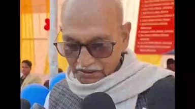 ज़मानिया: गाजीपुर के नेहरू स्टेडियम में गाजीपुर पब्लिक स्कूल एसोसिएशन के बैनर तले विद्यालयी खेलकूद प्रतियोगिता का शुभारंभ