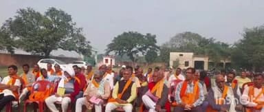 बाबूबरही: खरगबानी गांव में शताब्दी वर्ष योजना के तहत व्यापक गृह संपर्क कार्यक्रम आयोजित