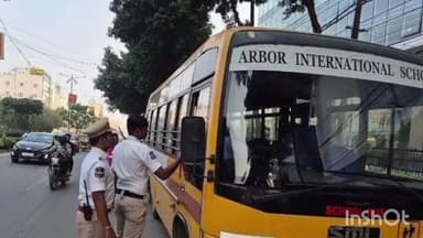 రాజేంద్రనగర్: పాఠశాలల బస్సులను తనిఖీ చేసిన గచ్చిబౌలి ట్రాఫిక్ పోలీసులు