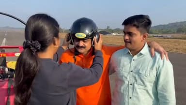 राहुरी: जागतिक अपंग दिवसाची ऐतिहासिक नोंद राहुरी येथील शिवशाहीर डॉ. विजय तनपुरे यांची ३ हजार फूट उंच भरारी.