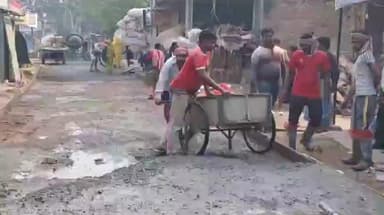 ভগবানগোলা ১: ভগবানগোলা PWD মোড় থেকে স্টেশন রোডে ঢালাই কাজ শেষ—স্বস্তিতে যাত্রী ও স্থানীয়রা