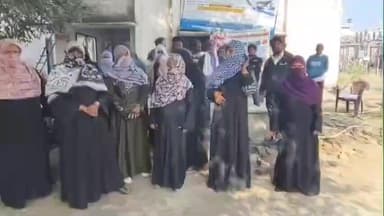 हसनपुर: हसनपुर में चार दिन से गांव की बिजली आपूर्ति गुल, लोग परेशान, बिजली घर पर किया हंगामा