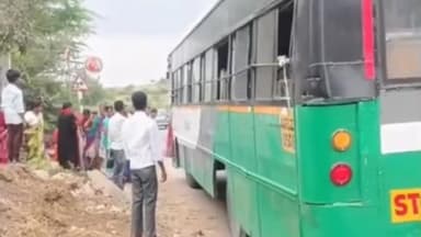 పత్తికొండ: పత్తికొండ గుత్తి ఆర్టిసి డిపో బస్సులో చిన్న మంటలు తప్పిన ప్రమాదం