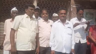 ಬಸವಕಲ್ಯಾಣ: ಸರ್ಕಾರ ಕೊಟ್ಟರು ರೈತರಿಗೆ ಸಿಗದ ಬೆಳೆ ಪರಿಹಾರ ಧನ; ನಗರದಲ್ಲಿ ಬ್ಯಾಂಕ್ ಅಧಿಕಾರಿಗಳ ವಿರುದ್ಧ ರೈತರ ಆಕ್ರೋಶ #localissue