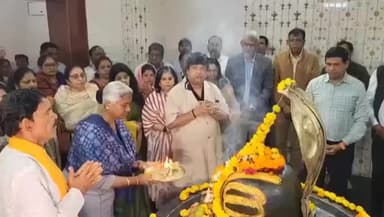 दंतेवाड़ा: एनएमडीसी के सीएमडी अमिताभ मुखर्जी ने किरन्दुल में नवनिर्मित भव्य शिव मंदिर और 10 मंजिला टावर का किया लोकार्पण