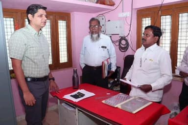 తాడ్వాయి: కనకల్ గ్రామపంచాయతీ నామినేషన్ కేంద్రాన్ని సందర్శించి, మూడో విడత నామినేషన్ సజావుగా సాగేలా చూడాలి :కలెక్టర్ ఆశిష్ సాంగ్వాన్