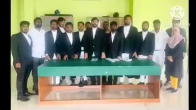 హిందూపురం జిల్లా కేంద్రం చేయాలని హిందూపురంలో జిల్లా కోర్టును అలాగే ఉంచాలని బార్ కౌన్సిల్ ఆందోళన