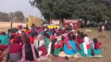 বরাবাজার: ফাগুডি ফুটবল মাঠে আয়োজিত হলো তৃণমূল আইসিডিএস কর্মী ও সহায়িকা এসোসিয়েশনের প্রথম সভা