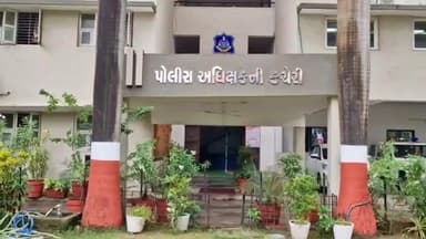 નવસારી: ચીખલી પીએસસી ની આશાવર્કર બહેનને અને તેના પરિવારને નુકસાન પહોંચાડવા બદલ કાર્યવાહી અંગે ડીવાયએસપીએ આપી માહિતી