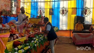 বিশ্বনাথ: বিহালীৰ বালিপুখুৰীত শ্ৰী মদভাগৱত মহা পুৰাণ জ্ঞান মহাযজ্ঞ অনুষ্ঠানত বিধায়ক দিগন্ত ঘাটোৱালৰ অংশগ্ৰহণ