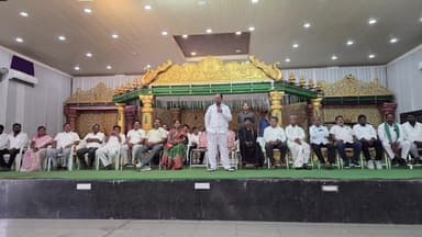 గీసుగొండ: ఊకల్ వద్ద ఓ ఫంక్షన్ హాల్ లో కాంగ్రెస్ పార్టీ విస్తృత స్థాయి సమావేశం పాల్గొన్న ఎమ్మెల్యే ప్రకాష్ రెడ్డి