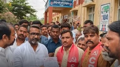 పత్తికొండ: వెల్దుర్తి పేద ప్రజలకు ఇళ్ల స్థలాలు ఇవ్వాలని సిపిఐ నేతలు ఎమ్మెల్యేకు వినతి పత్రం