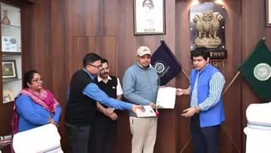 पाकुड़: पाकुड़ मे डीसी ने अनुकम्पा के आधार पर 5 आश्रितों को नियुक्ति पत्र सौंपे #jobs #pakur