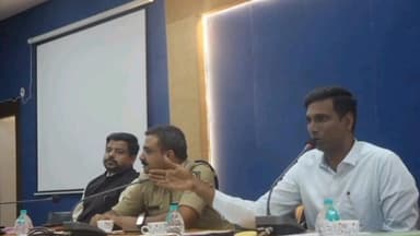 ವಿಜಯಪುರ: ನಗರದಲ್ಲಿ ಟಿಇಟಿ ಪರೀಕ್ಷೆಯ ಪೂರ್ವಭಾವಿ ಸಭೆ ನಡೆಸಿದ ಡಿಸಿ ಡಾ.ಆನಂದ ಕೆ