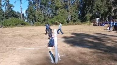 गुमदेश:जीआईसी पुल हिंडोला में नशा मुक्त भारत अभियान के तहत खेलकूद प्रतियोगिता का आयोजन।