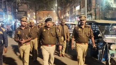 अयोध्या पुलिस ने अपराध नियंत्रण के लिए पैदल गश्त को तेज किया