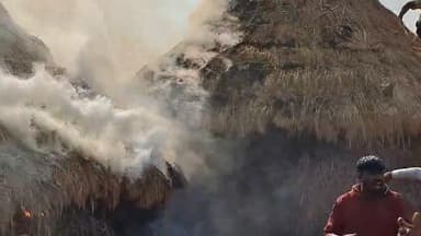 गोविंदपुर क्षेत्र में फिर लगी खलिहान में भीषण आग, पुंज-धन जलकर राख – किसानों को भारी नुकसान, वीडियो वायरल ! #Bihar #kis...