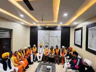 ਖੰਨਾ: ਚਮਕੌਰ ਸਾਹਿਬ: ਪਿੰਡ ਜਟਾਣਾ ਵਿਖੇ ਸਾਰੀ ਪੰਚਾਇਤ ਆਮ ਆਦਮੀ ਪਾਰਟੀ ਚ ਹੋਈ ਸ਼ਾਮਿਲ