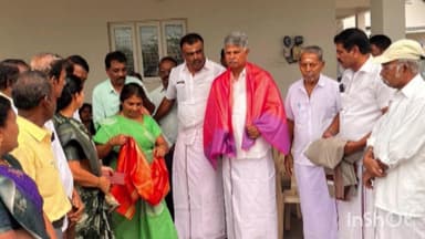 மேட்டுப்பாளையம்: சிறுமுகை பேரூராட்சி காந்தி நகர் பகுதியில் மழைநீர் வடிகால் அமைக்க பூமி பூஜை நடைபெற்றது