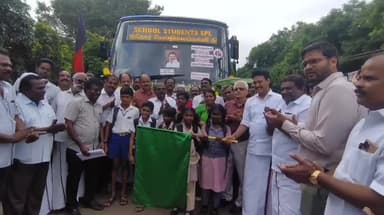 திருவெறும்பூர்: பேருந்து நிலையம் மற்றும் அண்ணா நகரில் மாணவ மாணவிகள் செல்வதற்கான தனித்தனியான பேருந்தை துவக்கி வைத்த அமைச்சர்கள்