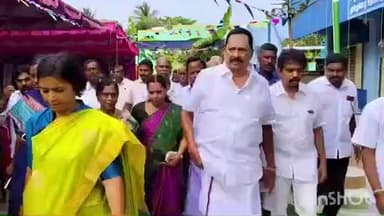 ஆற்காடு: ஆற்காடு அடுத்த முப்பதுவெட்டியில் அரசு பள்ளியின் புதிய வகுப்பறைகளை அமைச்சர் காந்தி திறந்து வைத்தார்